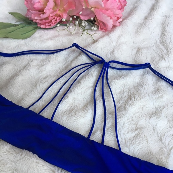 Victoria’s Secret Strappy Back Very Sexy Push-Up - Picture 3 of 4